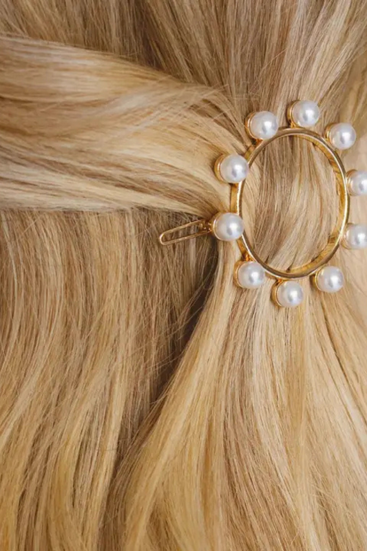 Cleo Pearl Clip