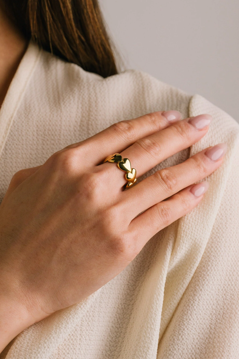 Flirt Heart Ring