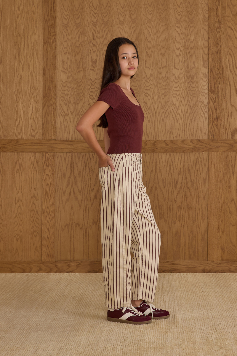 Scallop Tee | Burgundy Teen
