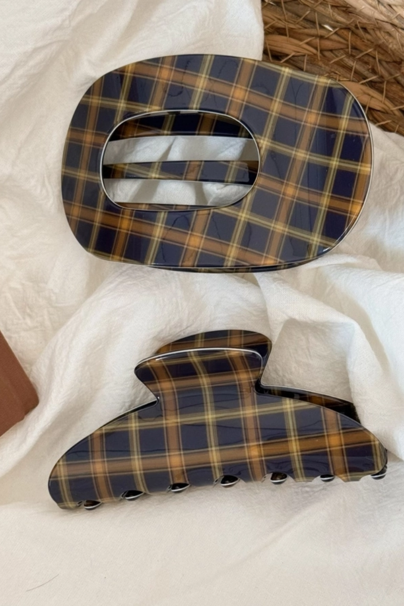 Brown Plaid Oval Clip