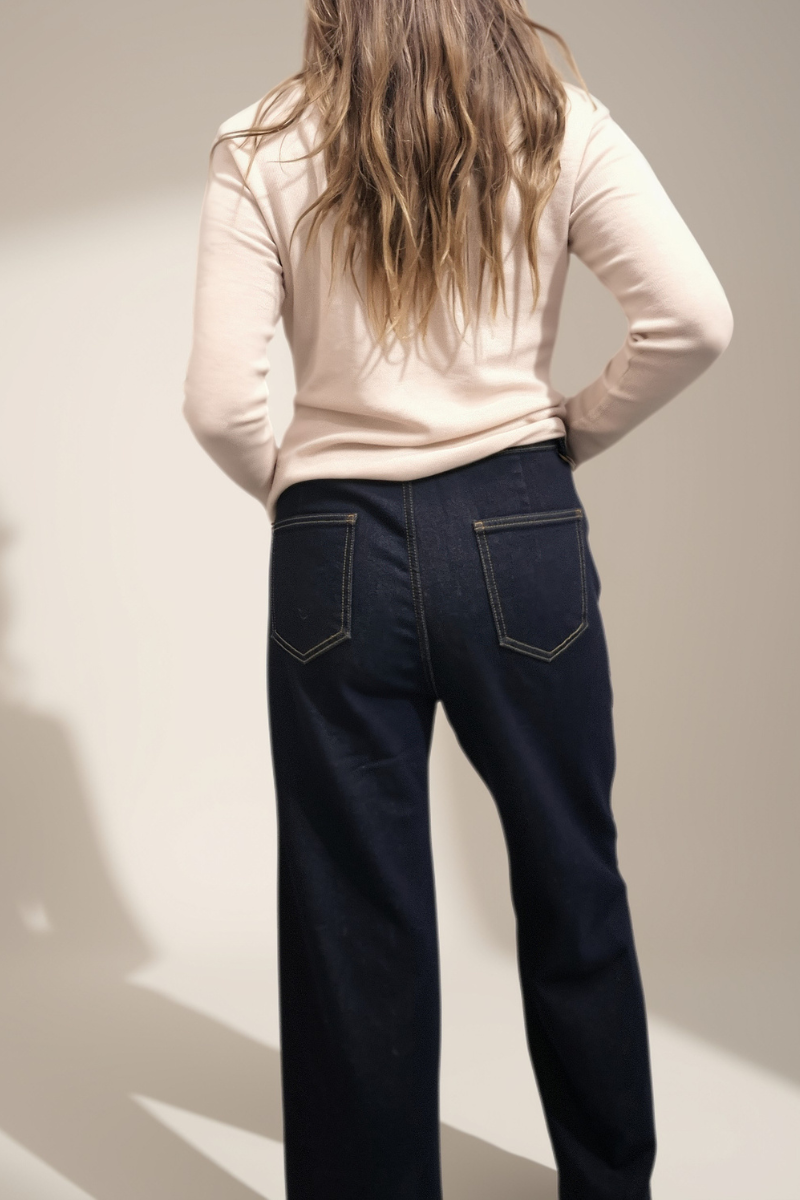 Thea Tie Front Top