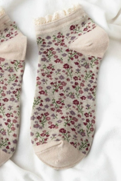 Lace Trim Socks