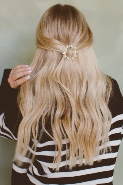 Cleo Pearl Clip
