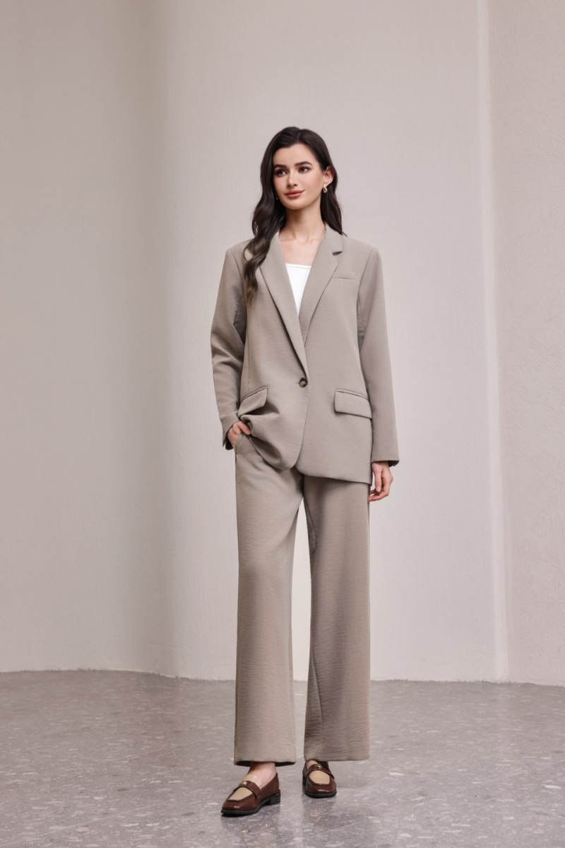 Aster Classic Fit Blazer