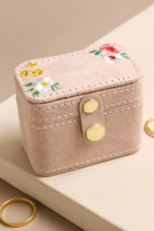 Embroidered Flower Ring Holder