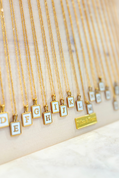 Carrie Initial Necklace | Gold
