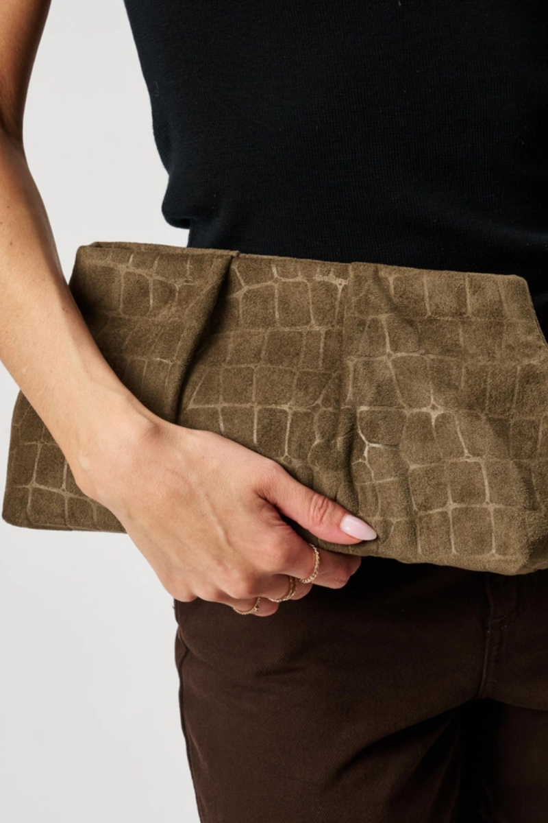 Elva Clutch