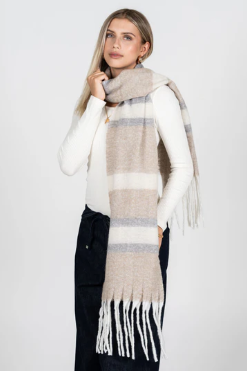 Stripe Pattern Scarf