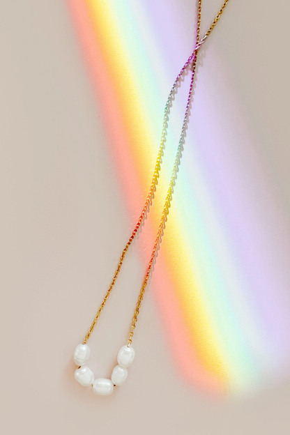 Mada Pearl Necklace