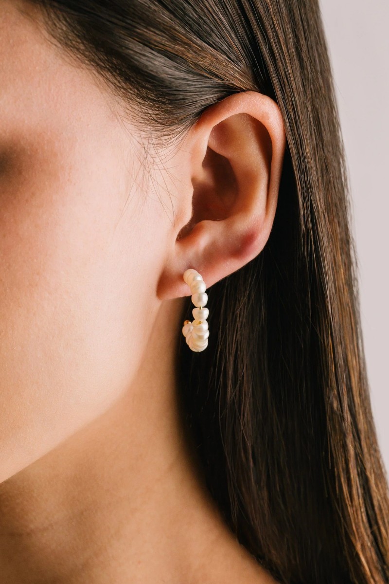 Isola Pearl Hoops
